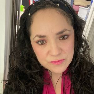 Meet your Posher, Lorena